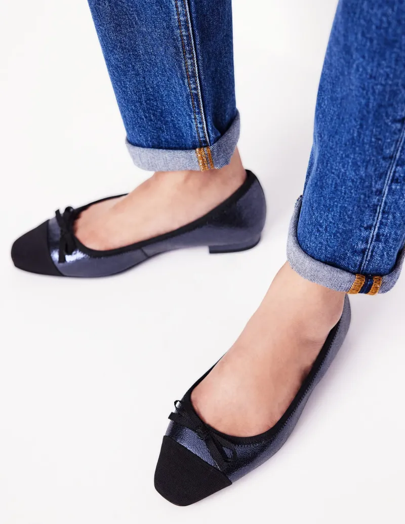 Flache Schuhe | Boden Ballerinas mit Zehenkappe-Marineblau Geborstenes Leder MarineblauGeborstenesLeder