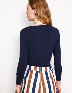 T-shirts & Tops | Oberteile | Boden Doppellagiges Oberteil mit tiefem Rundhalsausschnitt- Marineblau