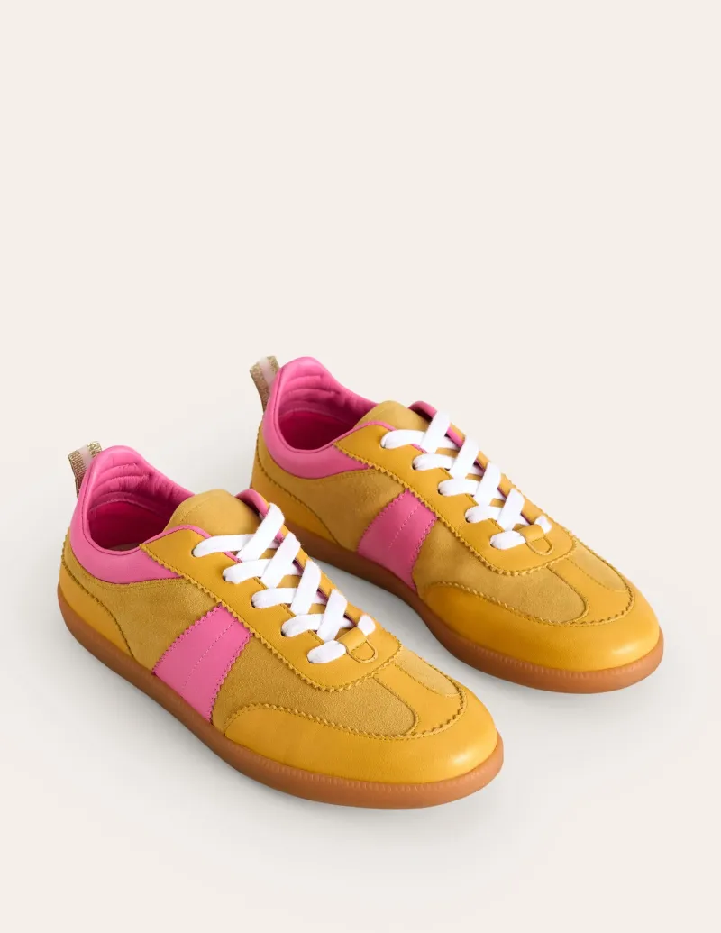 Nachtwäsche & Schlafanzüge | Flache Schuhe | Boden Erin Retro-Tennisschuhe- Gelb/Rosa
