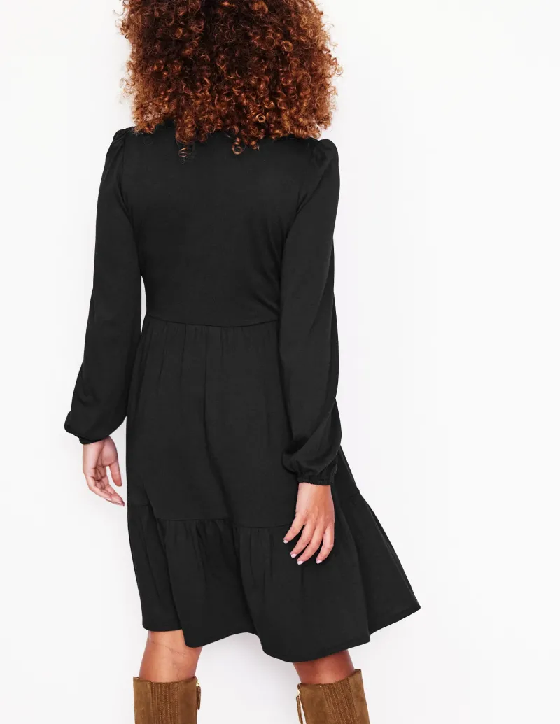 Kleider & Jumpsuits | Knielang | Boden Jemima Gestuftes Jerseykleid- Schwarz