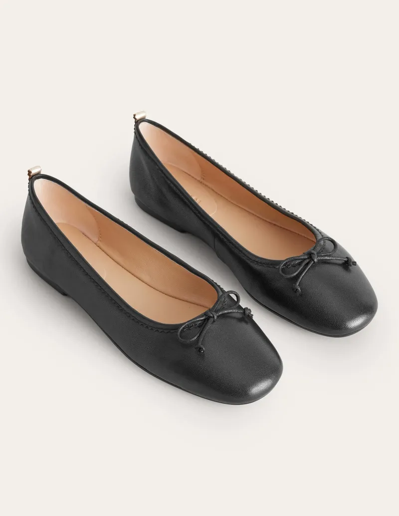 Flache Schuhe | Boden Kitty Ballerinas mit flexibler Sohle-Schwarzes Leder SchwarzesLeder