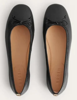 Flache Schuhe | Boden Kitty Ballerinas mit flexibler Sohle-Schwarzes Leder SchwarzesLeder