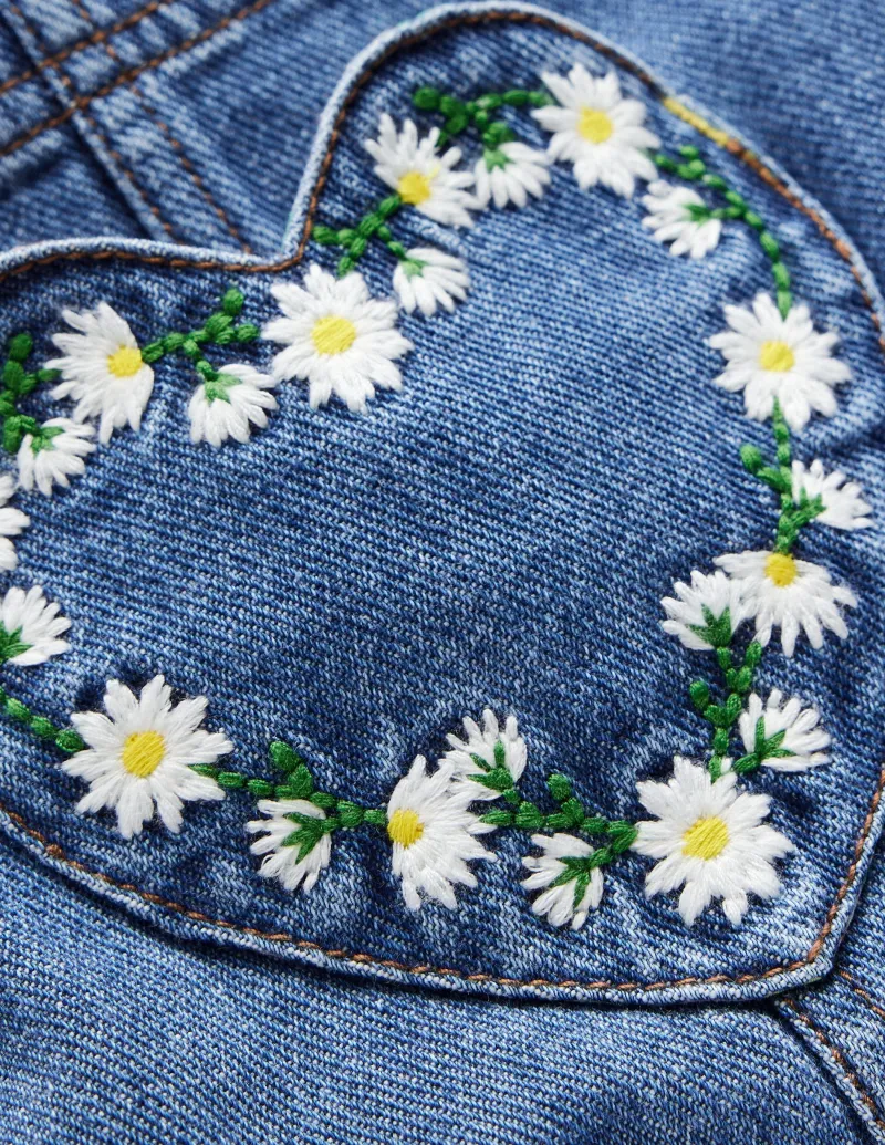 Hosen & Jeans | Kleider | Boden Kurze Latzhose mit Herztaschen-Vintage Bestickt Gänseblümchen VintageBesticktGänseblümchen
