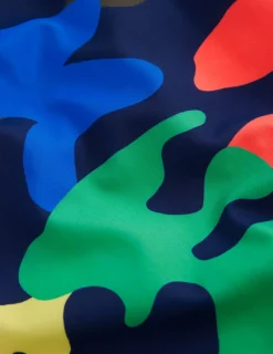 Bademode | Boden Rash Top mit Logo-Bunt, Regenbogenfarbenes Camouflagemuster Bunt,RegenbogenfarbenesCamouflagemuster