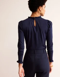 Oberteile | T-shirts & Tops | Boden Superweiches Oberteil mit Rüschendetail- Marineblau
