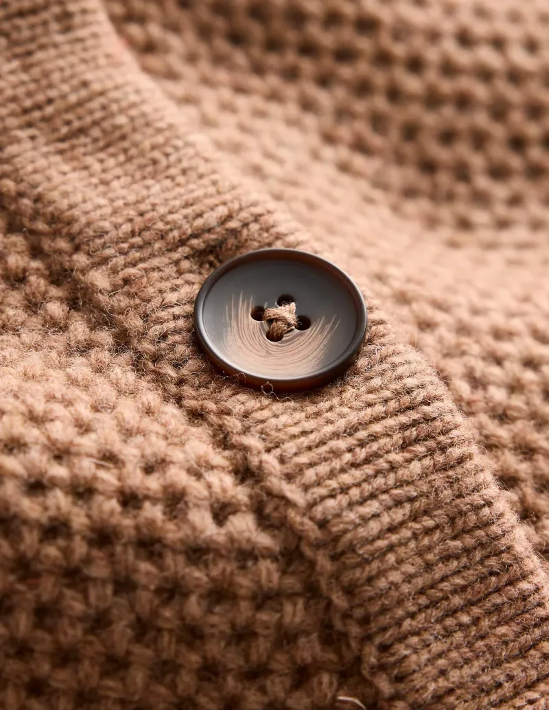 Pullover & Strickjacken | Boden Texturierte Strickjacke mit Ziernaht- Pralinenbraun