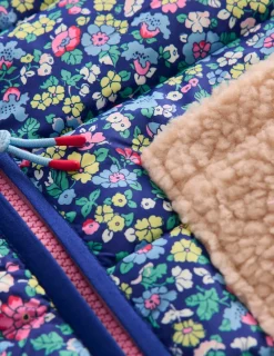 Mäntel & Jacken | Boden Weste aus Borg-Mix und Kragen-Saphirblau Nautisches Blumenmuster SaphirblauNautischesBlumenmuster